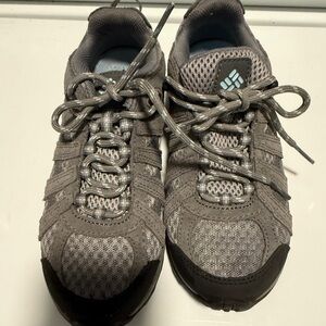 Columbia Light Gray Mesh Sneakers